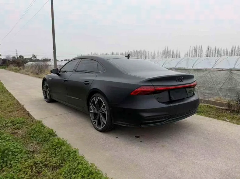 奥迪A7L 内饰前排