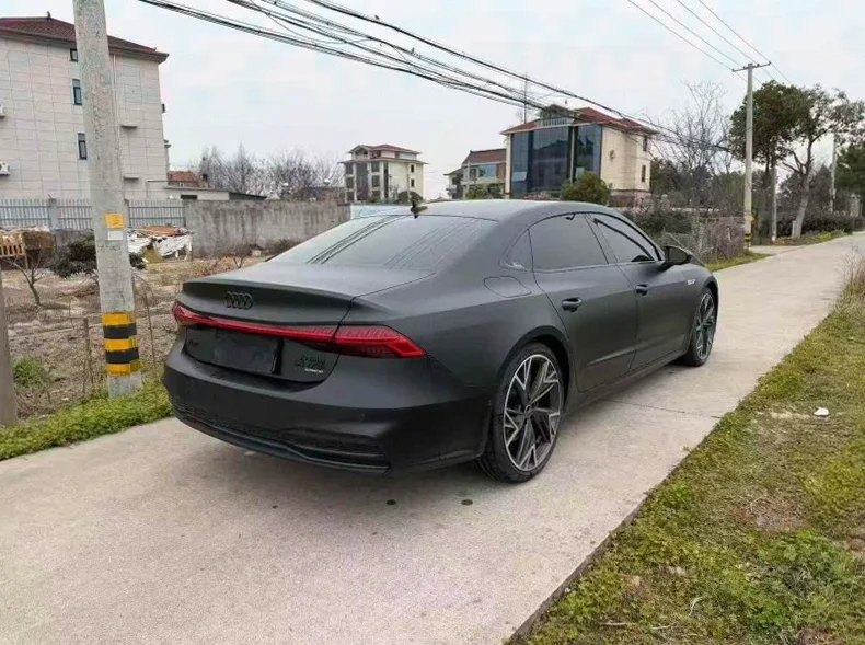 奥迪A7L 内饰后排