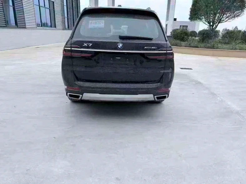 宝马X7 内饰后排