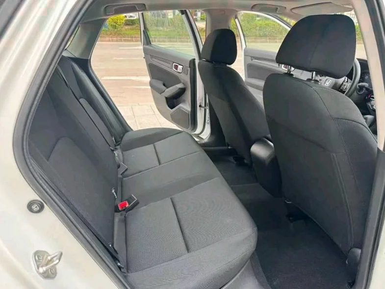 本田思域 后面外观一