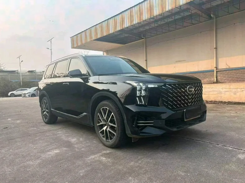 传祺GS8 正面外观三