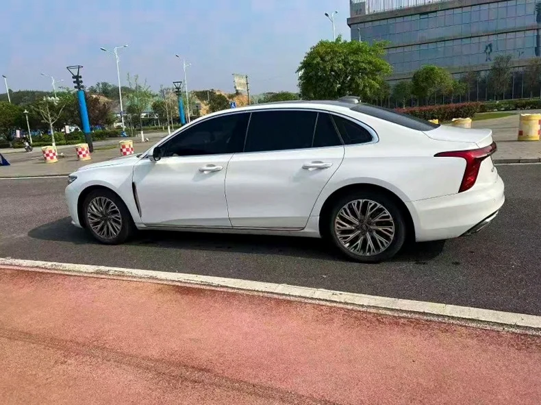 红旗H5 内饰后排