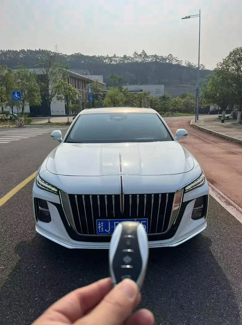 23年红旗H5 2.0T智联旗舰版