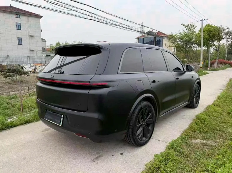 理想L8 内饰后排