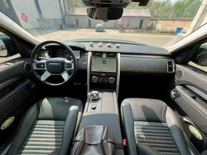 路虎发现 后面外观三