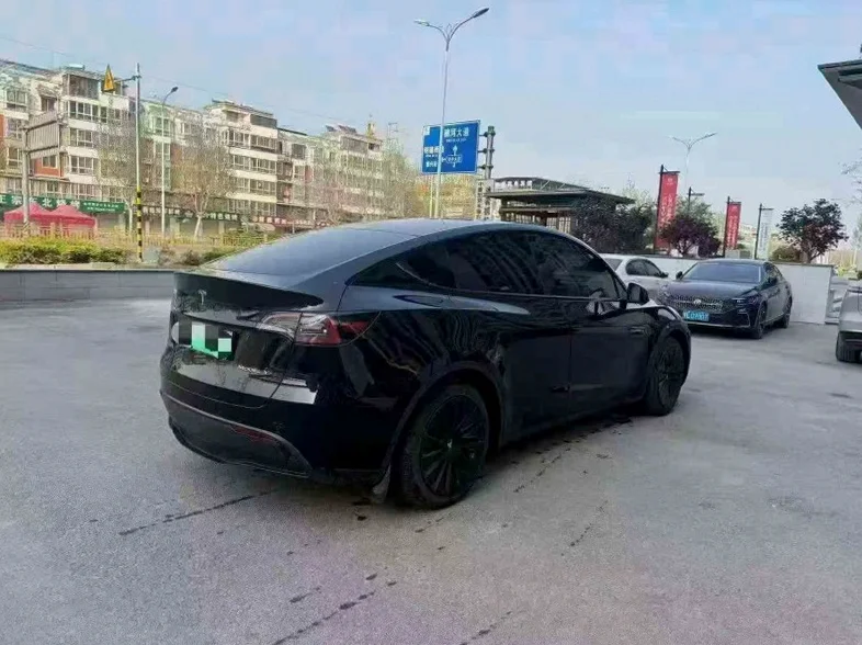 特斯拉MODEL 内饰后排