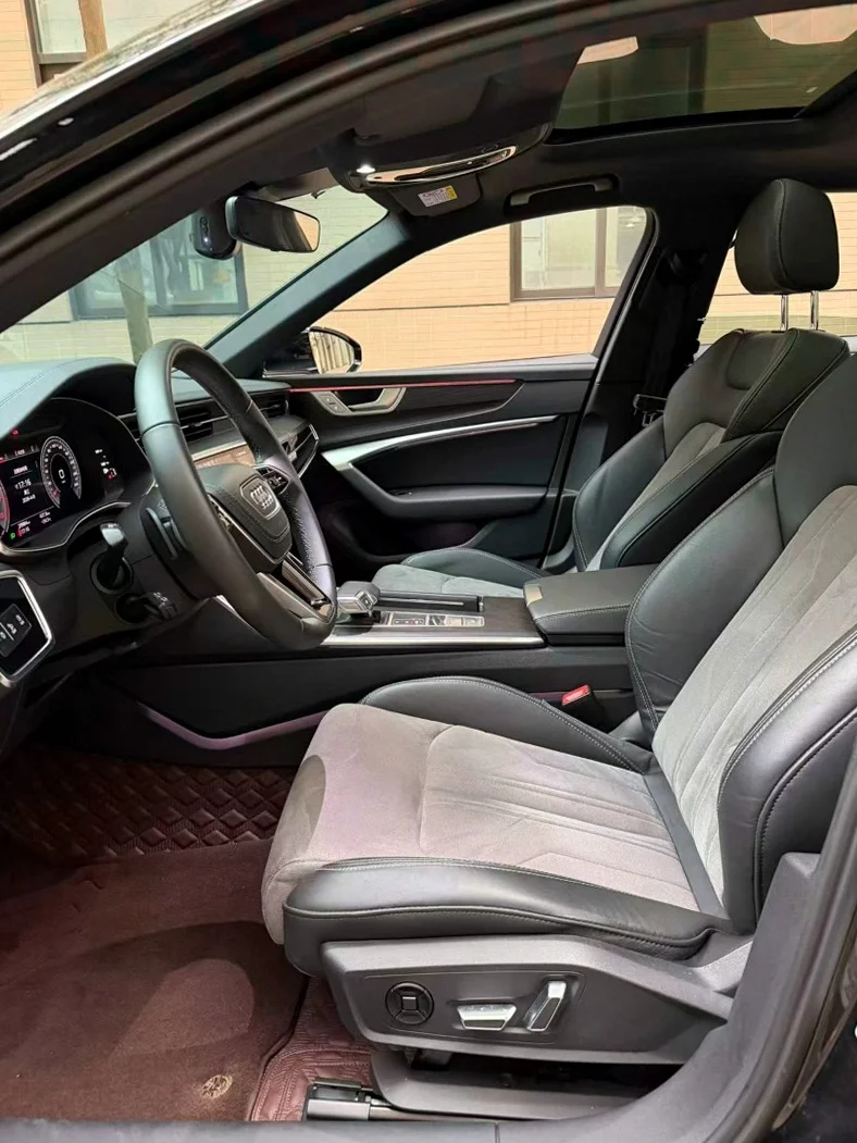 奥迪A6L 后面外观一