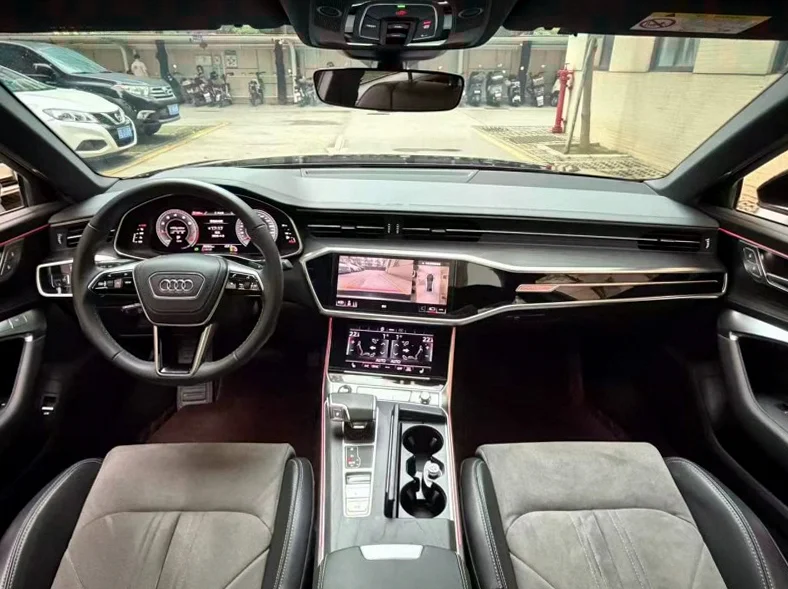 奥迪A6L 后面外观三