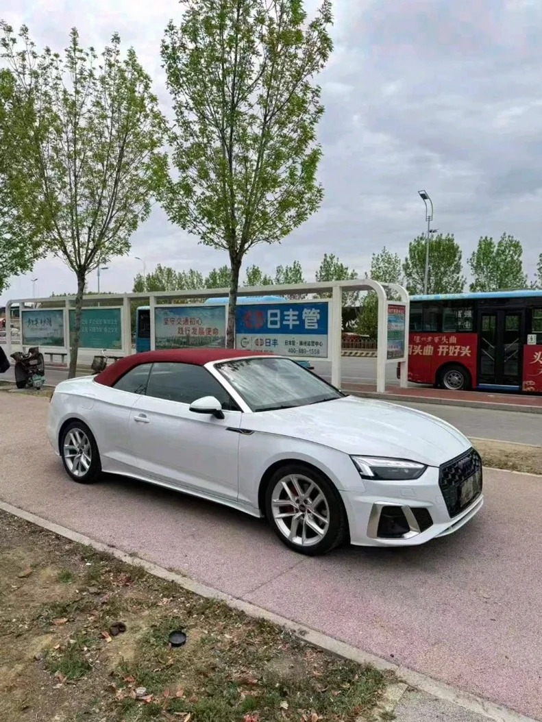 奥迪A5 正面外观三