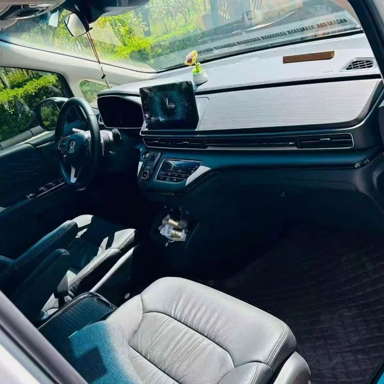 本田艾力绅 后面外观二