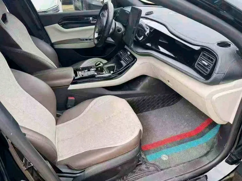 比亚迪秦 后面外观二