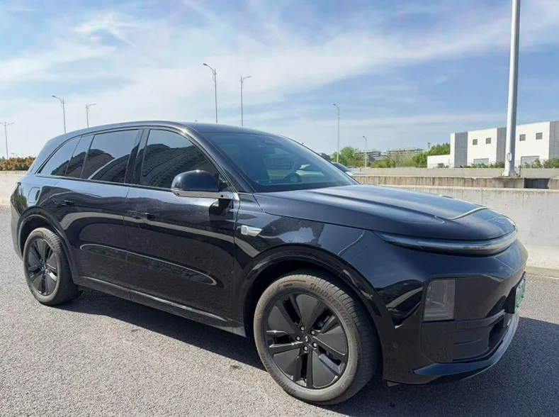 理想L6 正面外观三