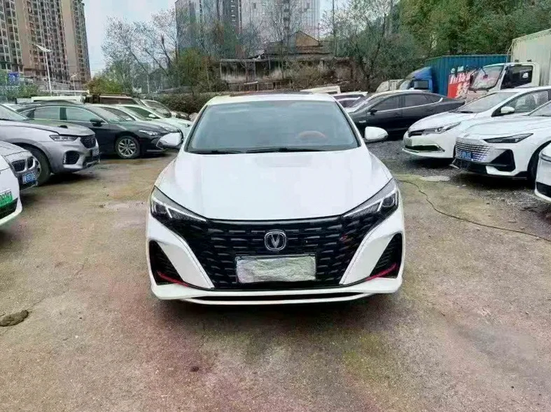 25年长安逸动plus 1.4T蓝鲸发动机