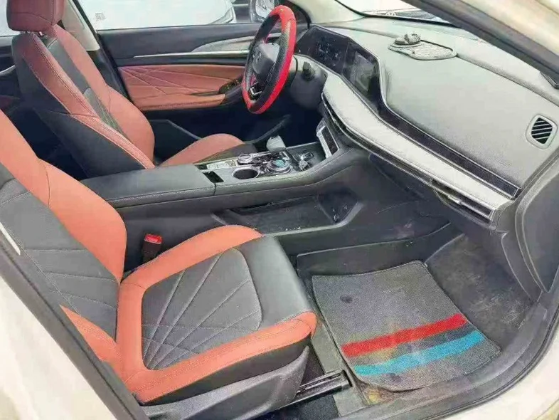 长安汽车逸动 后面外观二