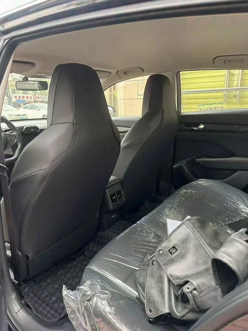 东风奕炫 后面外观三