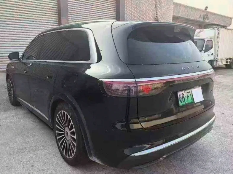 华为智选问界 内饰后排