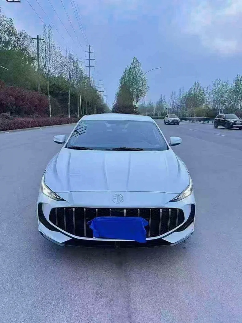 25年名爵5自动1.5T高配