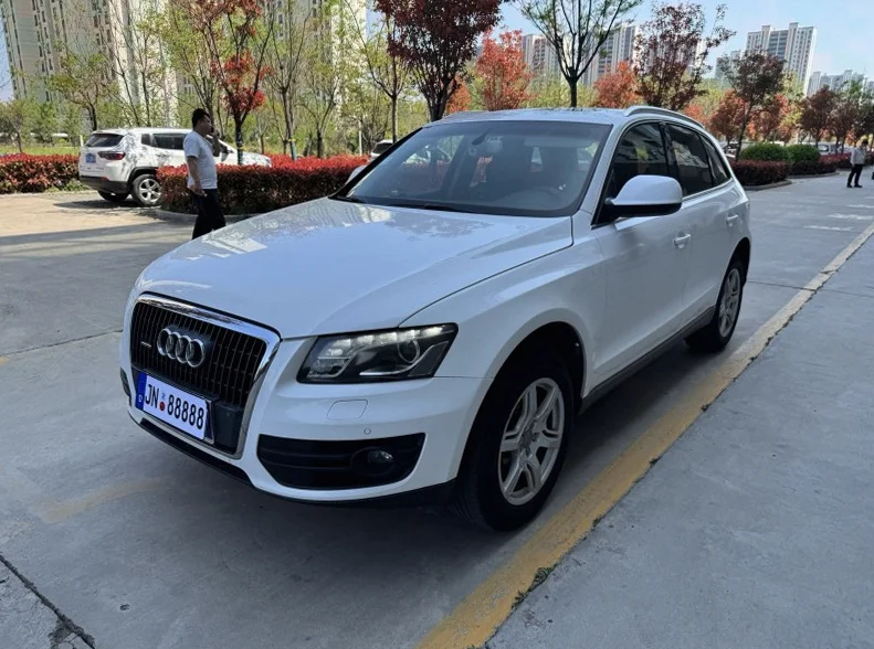 奥迪Q5 内饰后排