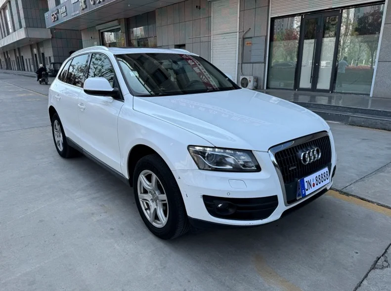 奥迪Q5 正面外观二