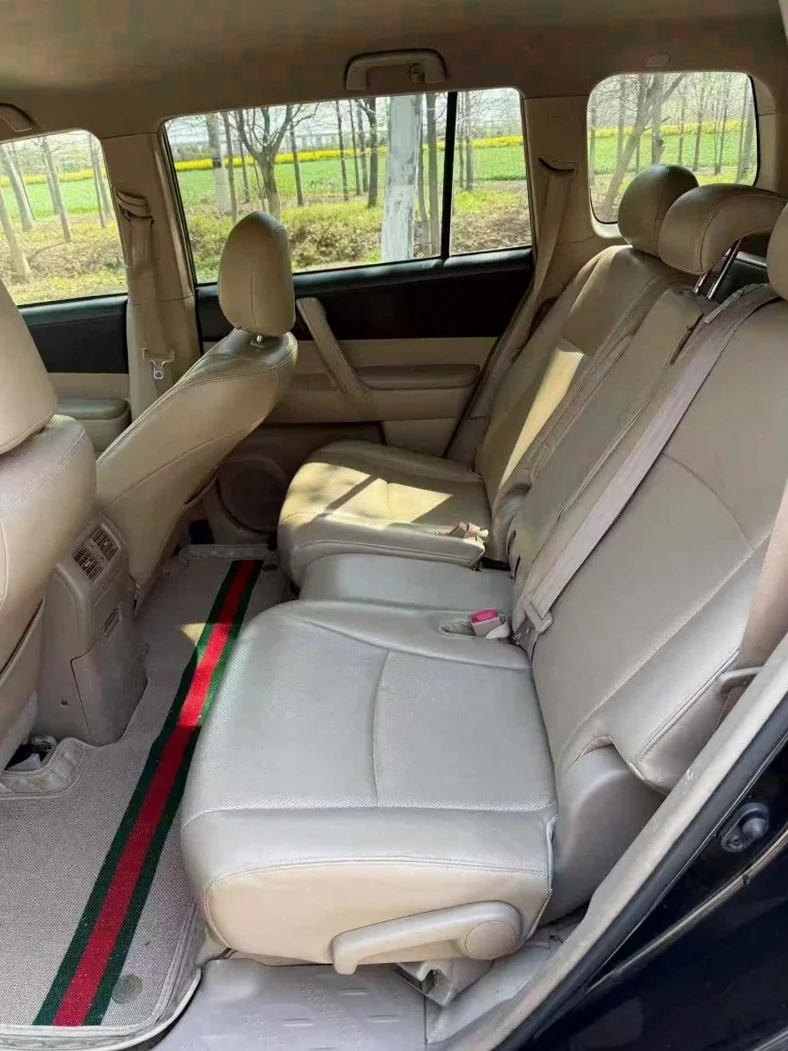 丰田汉兰达 后面外观二