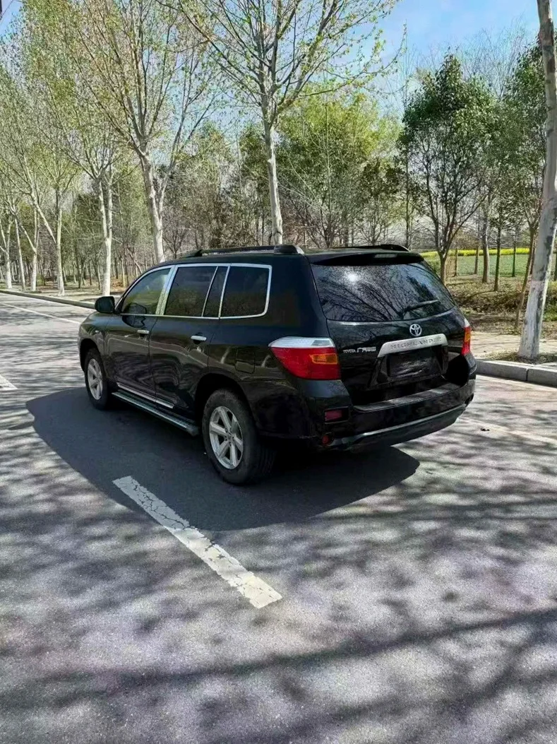 丰田汉兰达 内饰前排