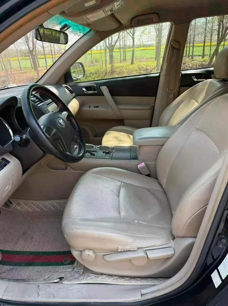 丰田汉兰达 后面外观三