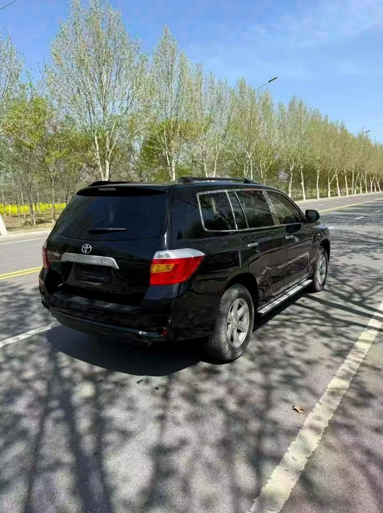 丰田汉兰达 内饰后排