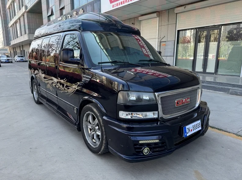 GMC商务之星 正面外观三