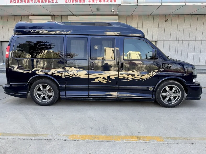 GMC商务之星 后面外观一