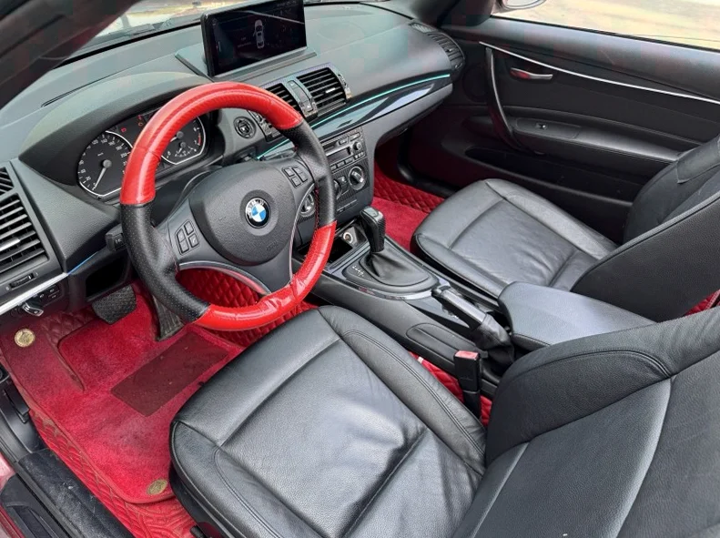 宝马1系 后面外观一