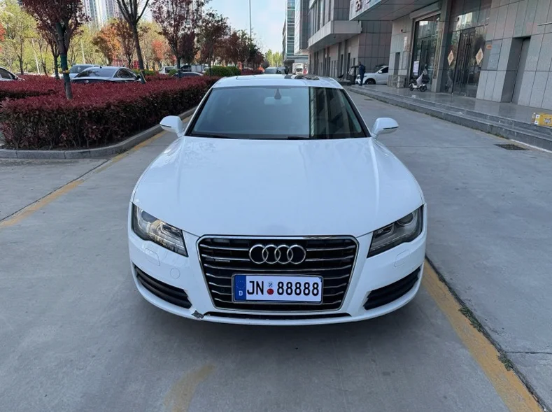 13年奥迪A7L 3.0T四驱舒适型