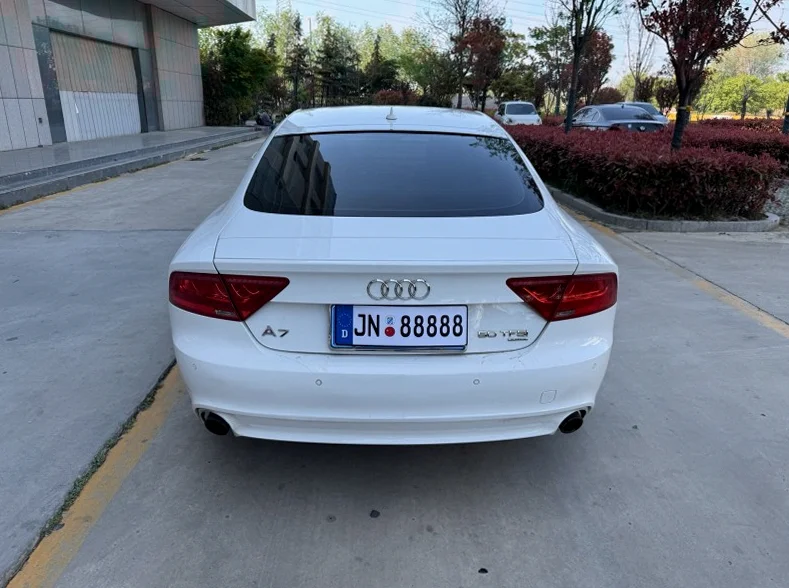 奥迪A7L 后面外观二