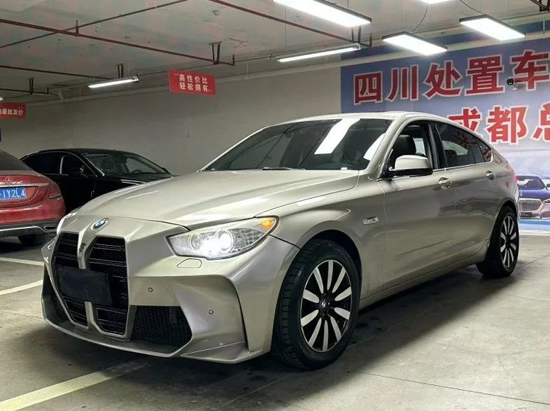 宝马3系 后面外观二