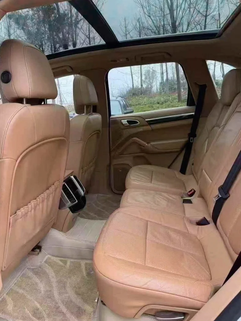 保时捷卡宴 后面外观三