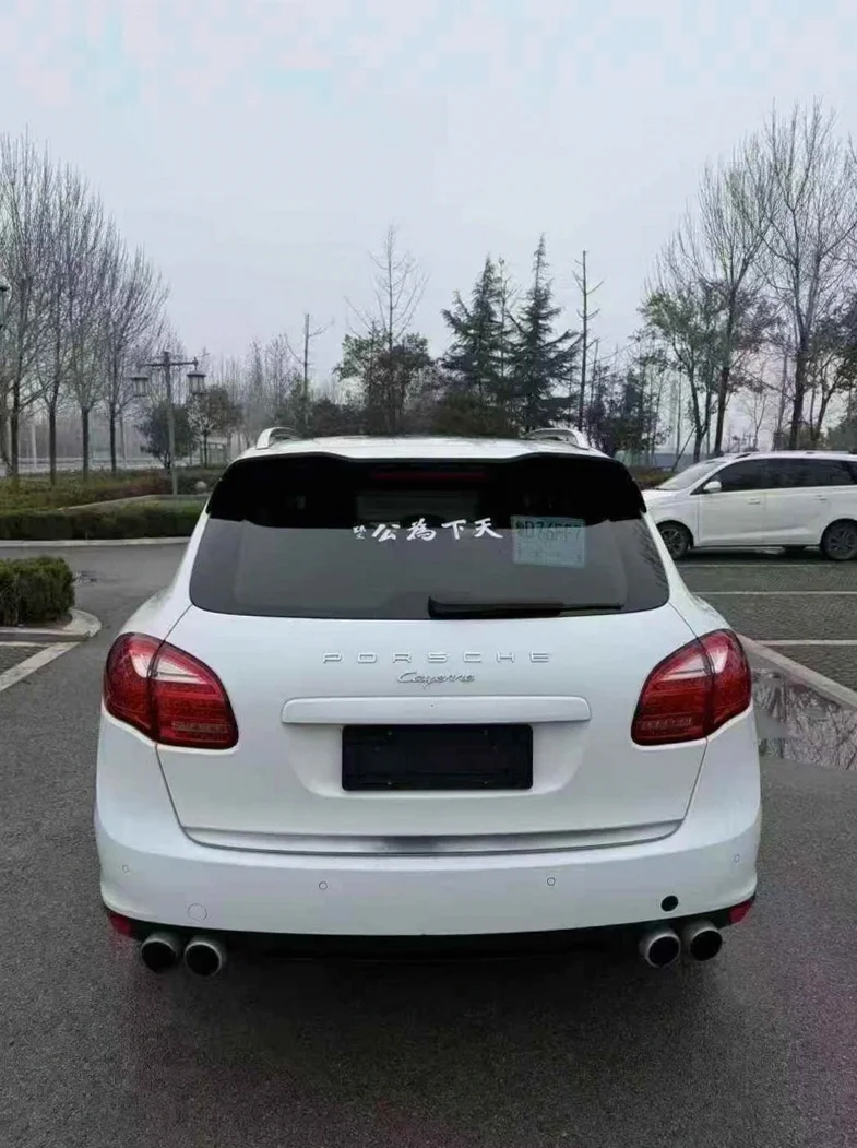 保时捷卡宴 驾驶室