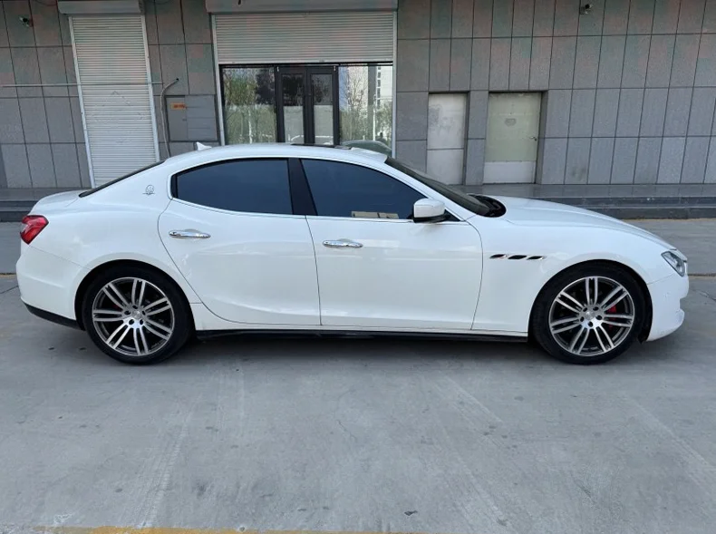 玛莎拉蒂Ghibli 后面外观三