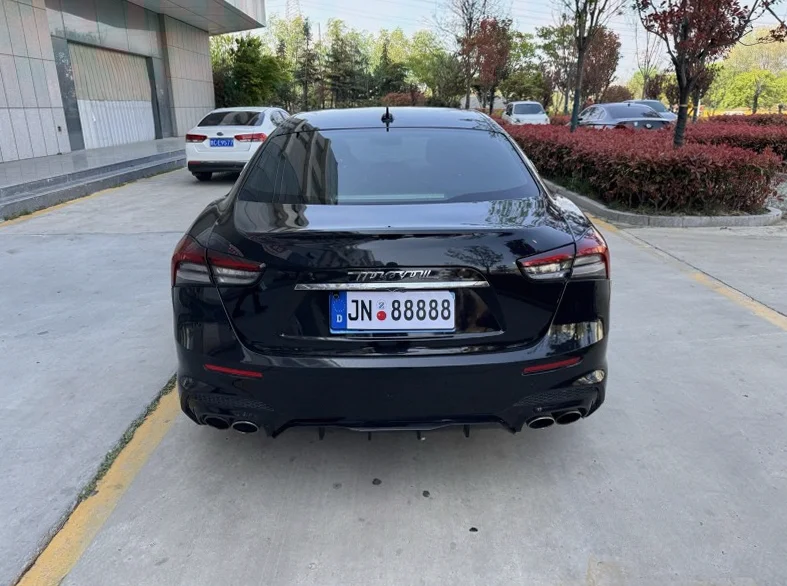 玛莎拉蒂Ghibli 后面外观二