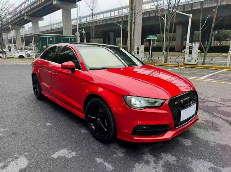 奥迪A3 正面外观三