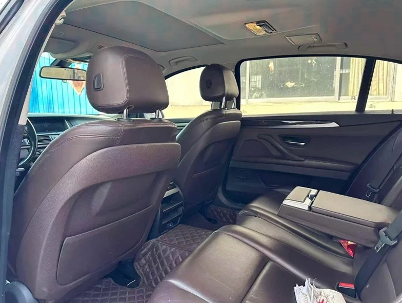 宝马5系 后面外观三