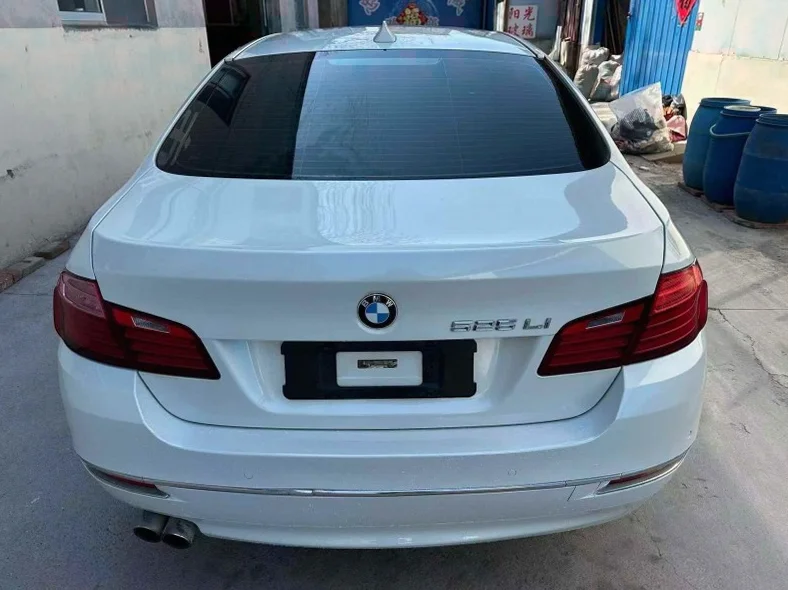 宝马5系 驾驶室