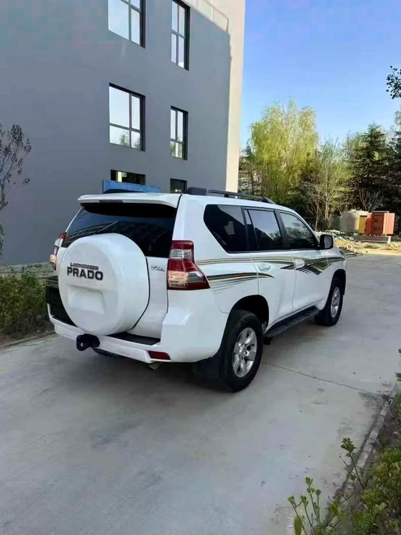 丰田普拉多 正面外观三