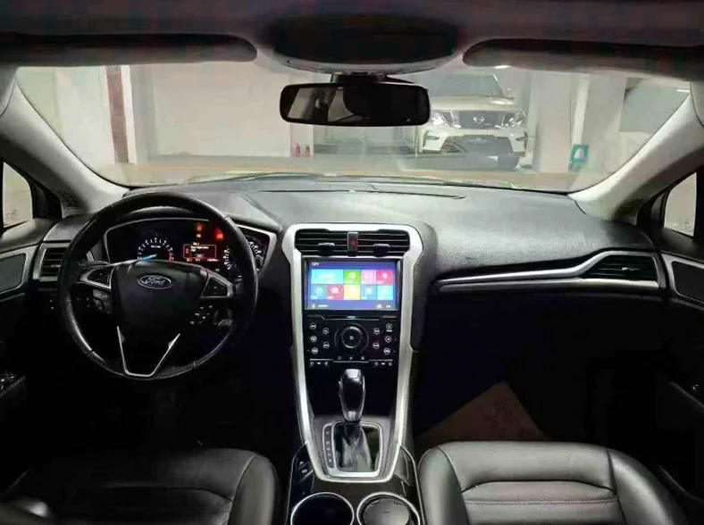 福特蒙迪欧 后面外观二