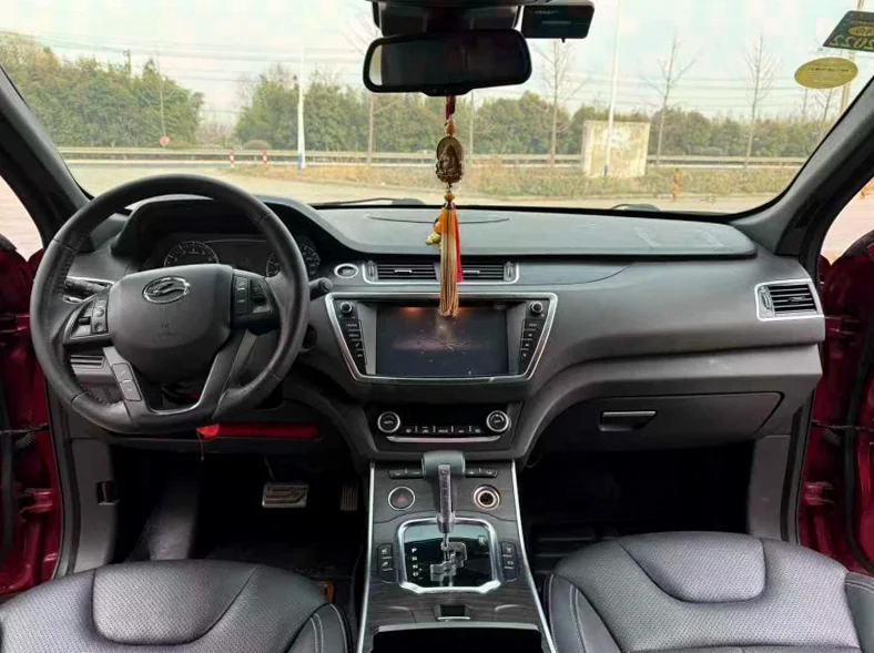 陆风X7 后面外观二