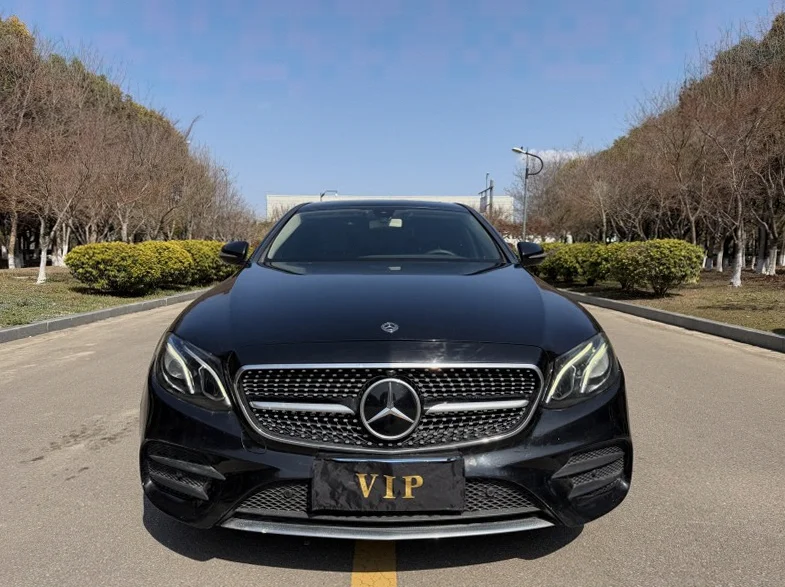 17年奔驰E200L运动型高配