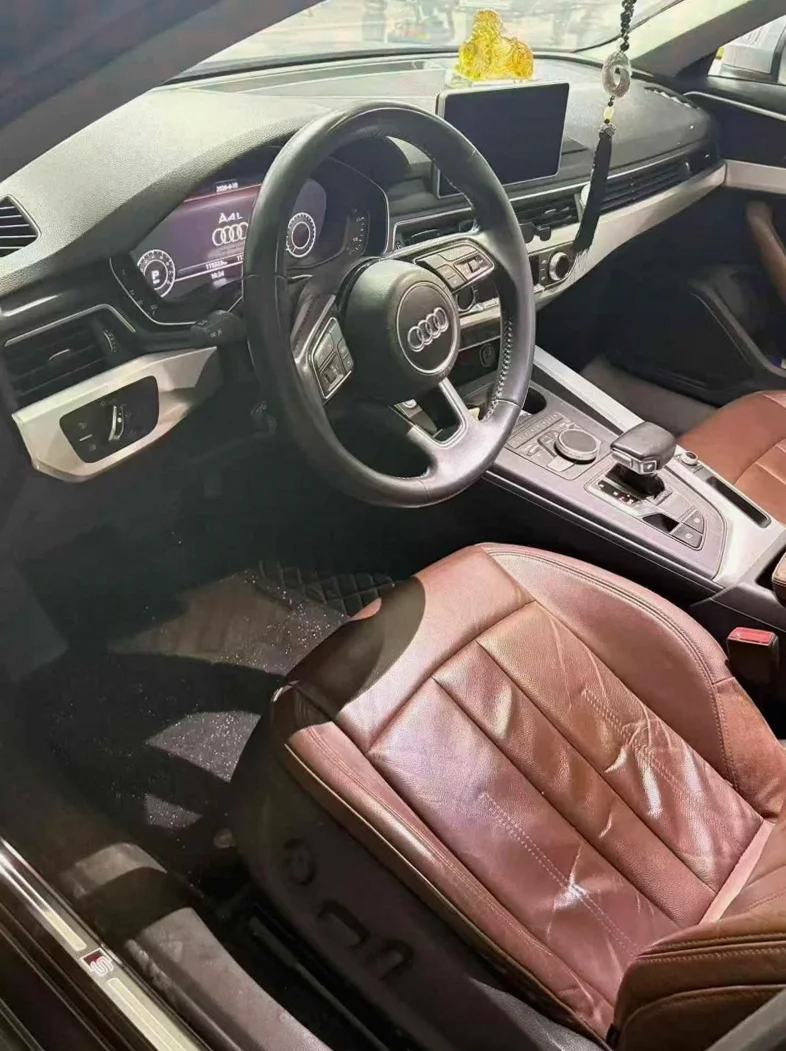 奥迪A4L 后面外观二