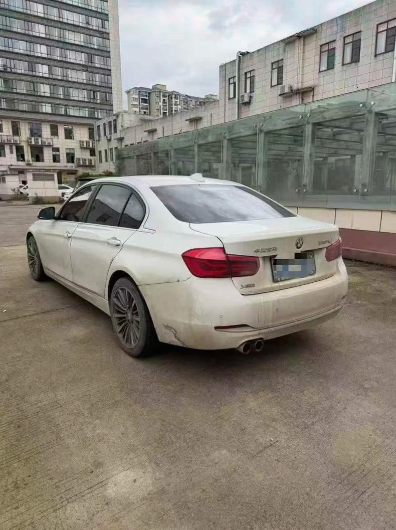 宝马3系 内饰后排