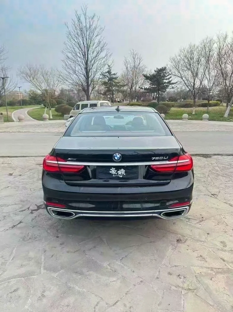 宝马7系 驾驶室