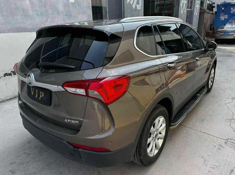 别克昂科威 内饰前排