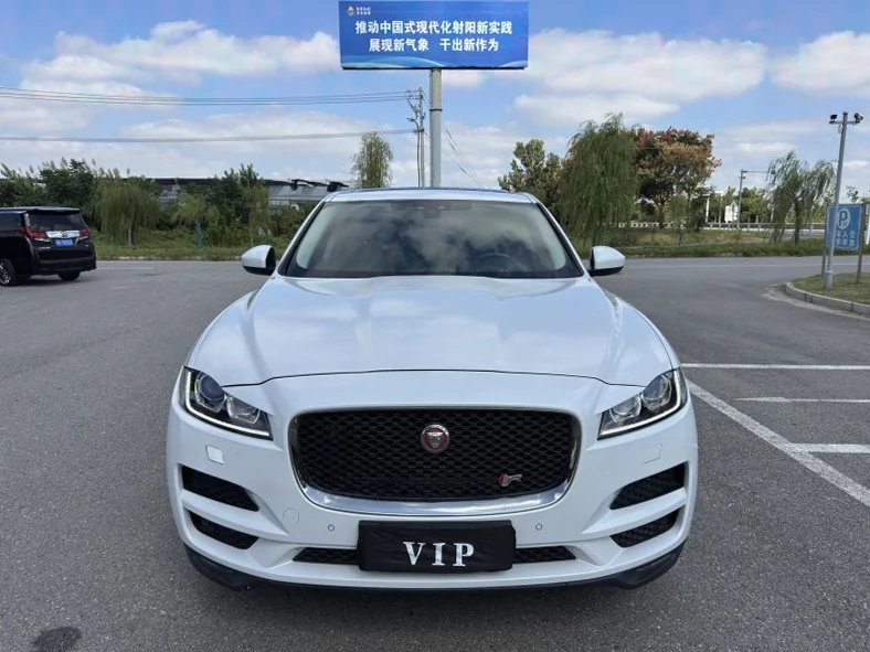 18年捷豹F-PACE锋湃2.0T都市尊享版
