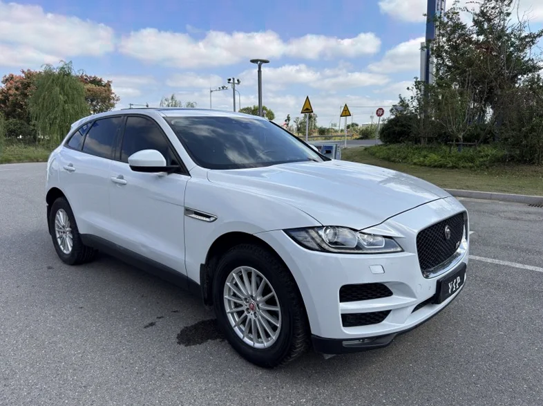 捷豹F-PACE 正面外观二